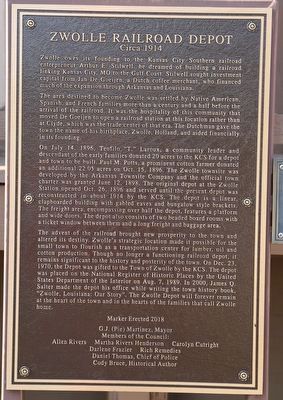 Zwolle Railroad Depot Marker. Click for full size. Zwolle Railroad Depot Marker image. Click for full size.