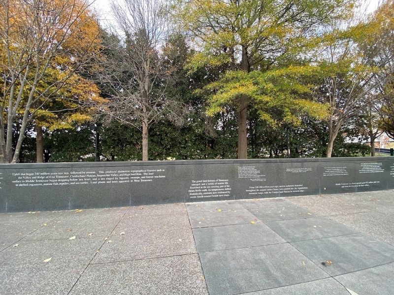 Grand land features of Tennessee Marker image. Click for full size.