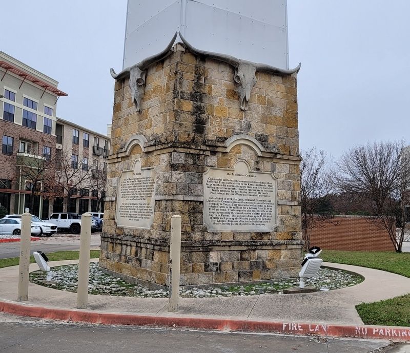 The marker has fours sides with a different panel. Click for full size. The marker has fours sides with a different panel image. Click for full size.