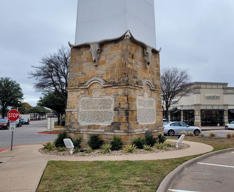 The marker has four panels around it image. Click for full size.