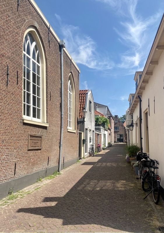 Weesp Jewish Deportation Memorial - wide view, looking west on Hanensteeg image. Click for full size.