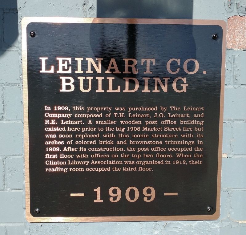 Leinart Co. Building Marker image. Click for full size.