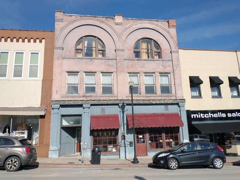 Leinart Co. Building Marker. Click for full size. Leinart Co. Building Marker image. Click for full size.