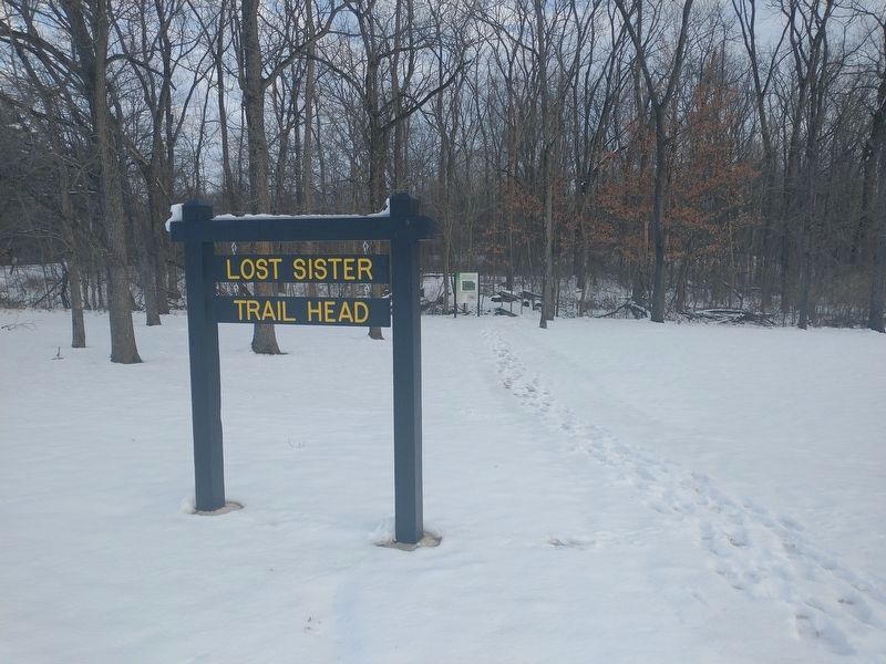 Lost Sister Trail Head image. Click for full size.