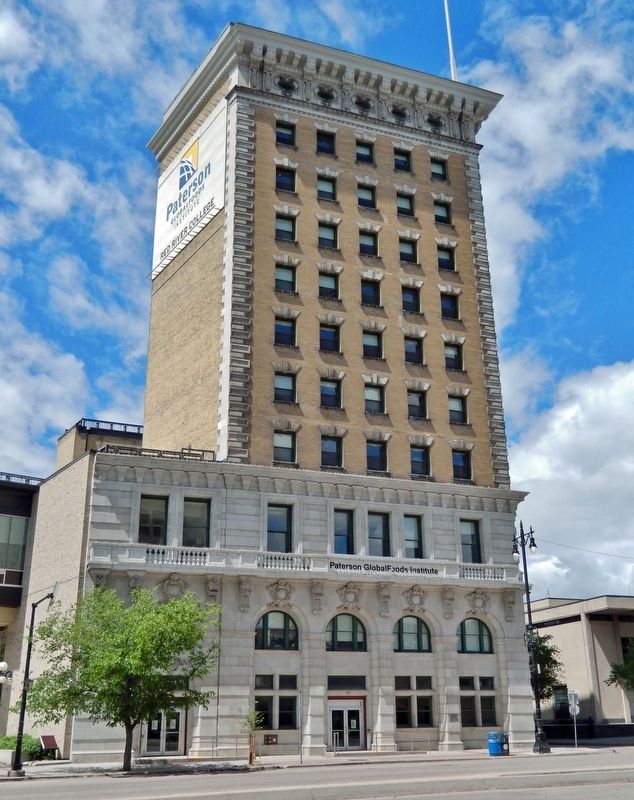 Union Bank Building (<i>east elevation</i>) image. Click for full size.