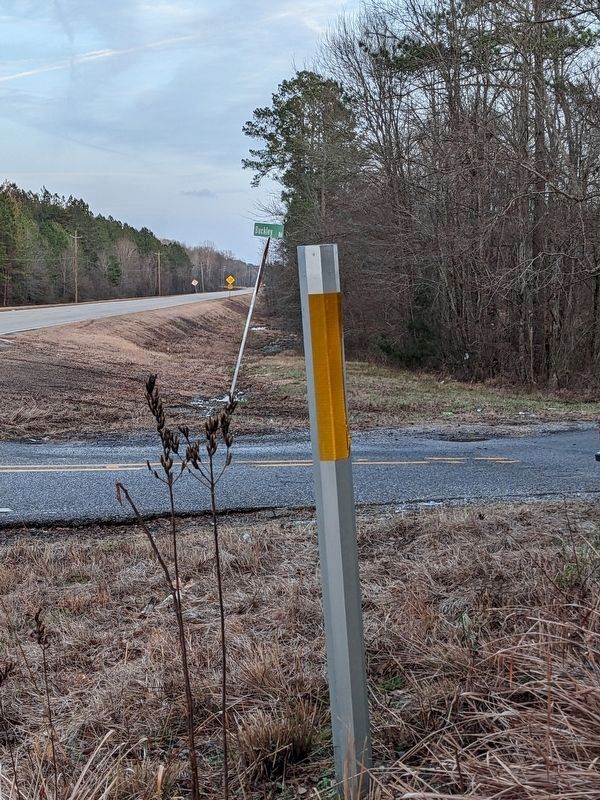 Chunky River Train Wreck Marker pole, looking east on US-80 towards Chunky.. Click for full size. Chunky River Train Wreck Marker pole, looking east on US-80 towards Chunky. image. Click for full size.