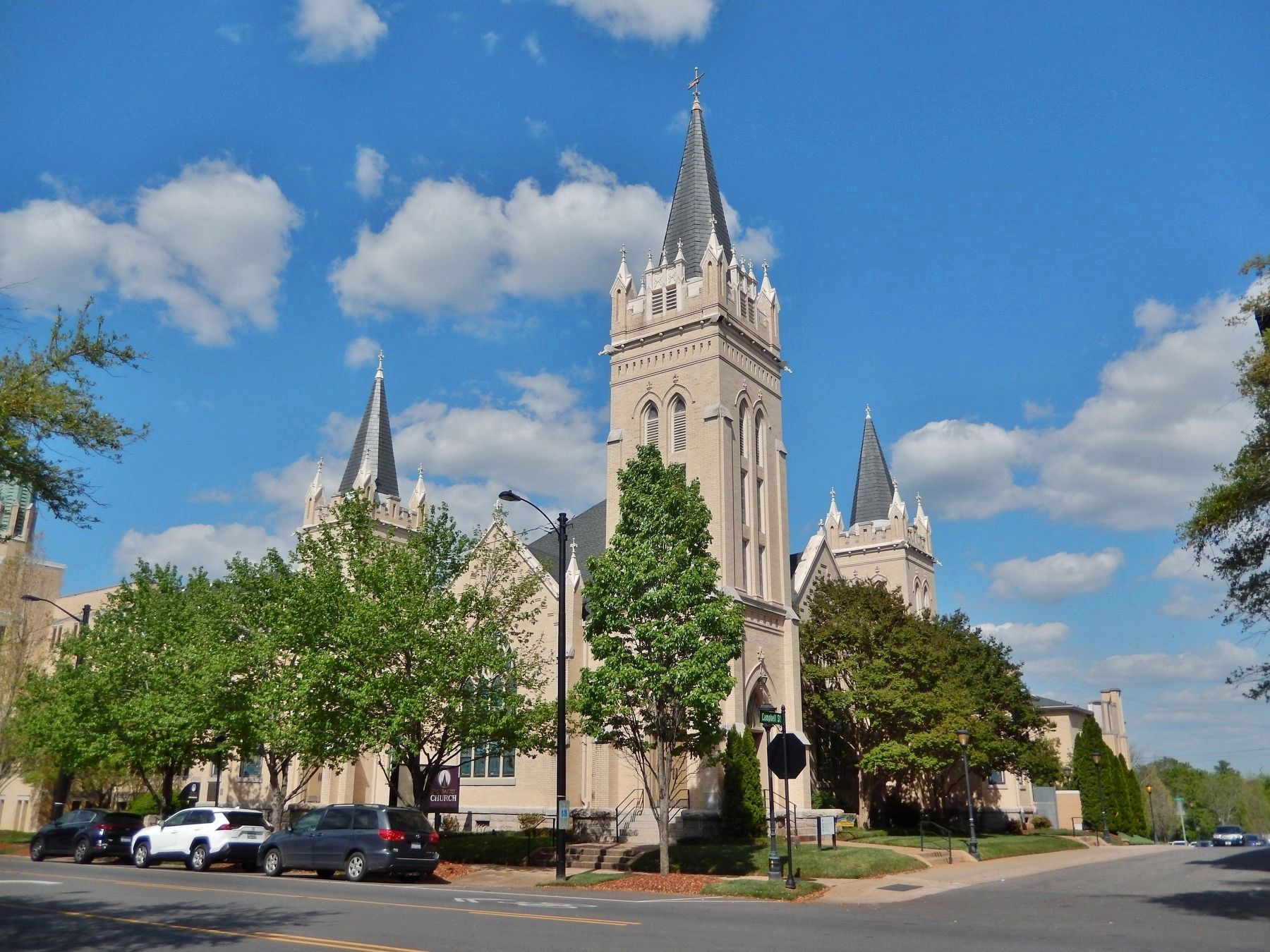 First Baptist Church (<i>southwest elevation</i>). Click for full size. First Baptist Church (<i>southwest elevation</i>) image. Click for full size.