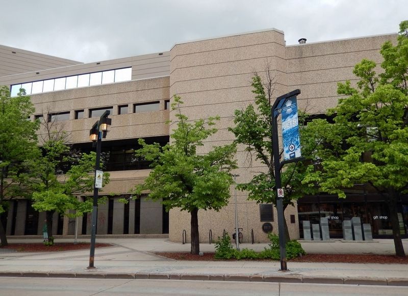 Winnipeg Public Library (<i>north elevation  west end</i>) image. Click for full size.