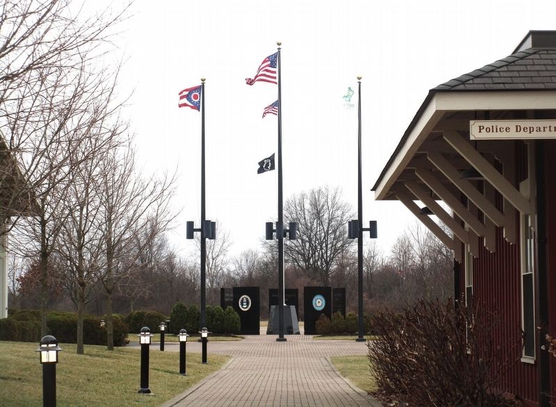 Powell Veterans Memorial image. Click for full size.