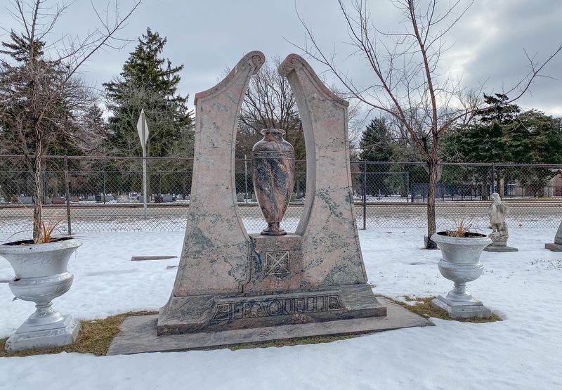 Grave site of Frank Fraquelli. Click for full size. Grave site of Frank Fraquelli image. Click for full size.