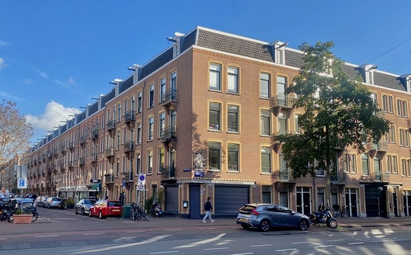 Floris Adriaan van Hall Marker - wide view image. Click for full size.