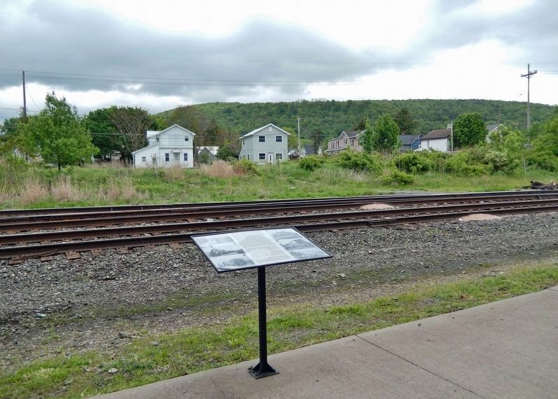 Passenger Station, Footbridge, and Black Diamond Marker. Click for full size. Passenger Station, Footbridge, and Black Diamond Marker image. Click for full size.