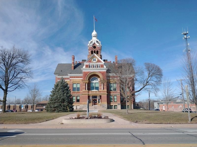 County Courthouse. Click for full size. County Courthouse image. Click for full size.