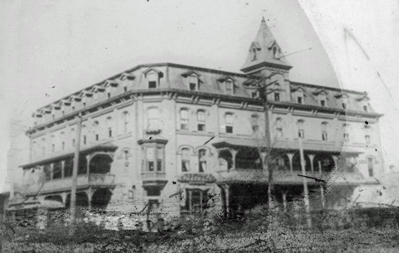Wilbur Hotel (<i>image 6</i>). Click for full size. Wilbur Hotel (<i>image 6</i>) image. Click for full size.