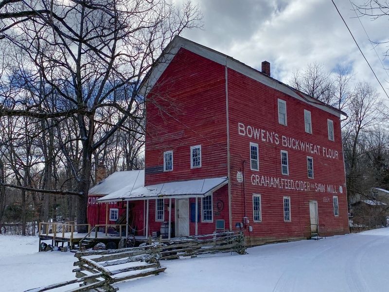 Bowen's Mills image. Click for full size.