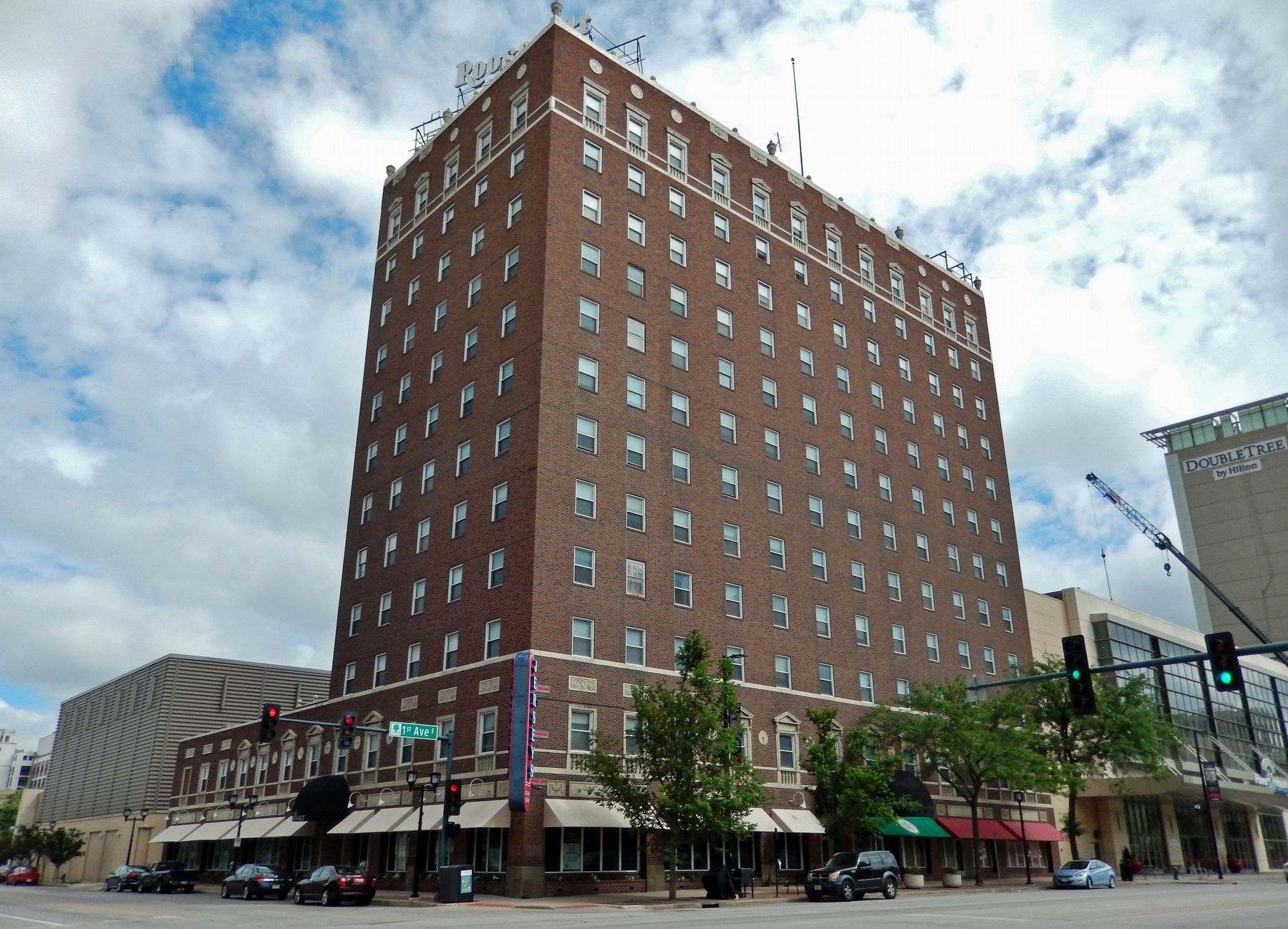 Roosevelt Hotel (<i>southwest elevation</i>) image. Click for full size.