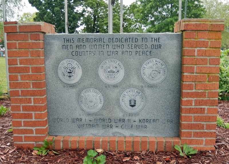 Veterans Memorial image. Click for full size.