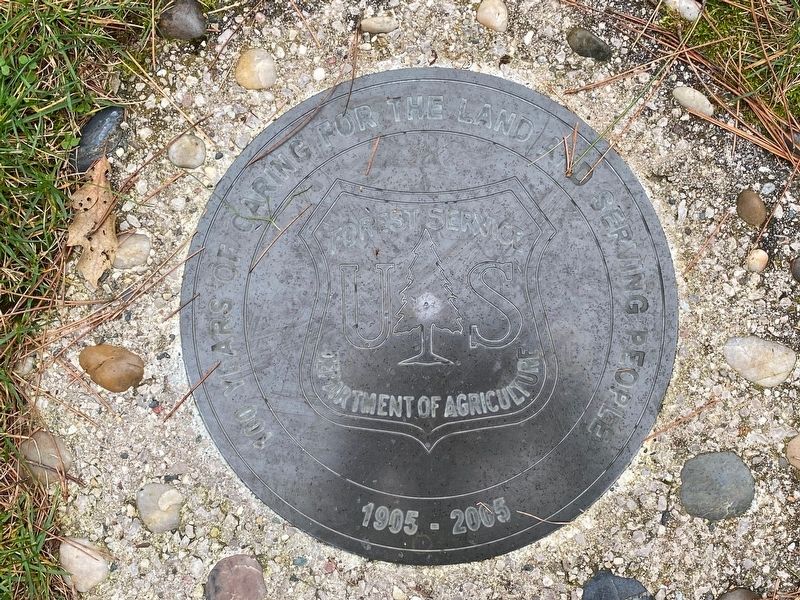 High Accuracy Geodetic Control Mark image. Click for full size.