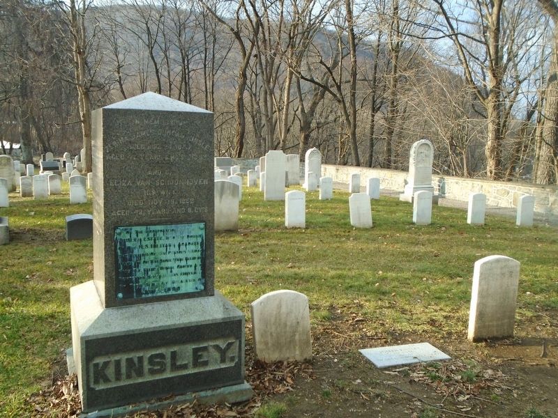 Kinsley Family Monument image. Click for full size.