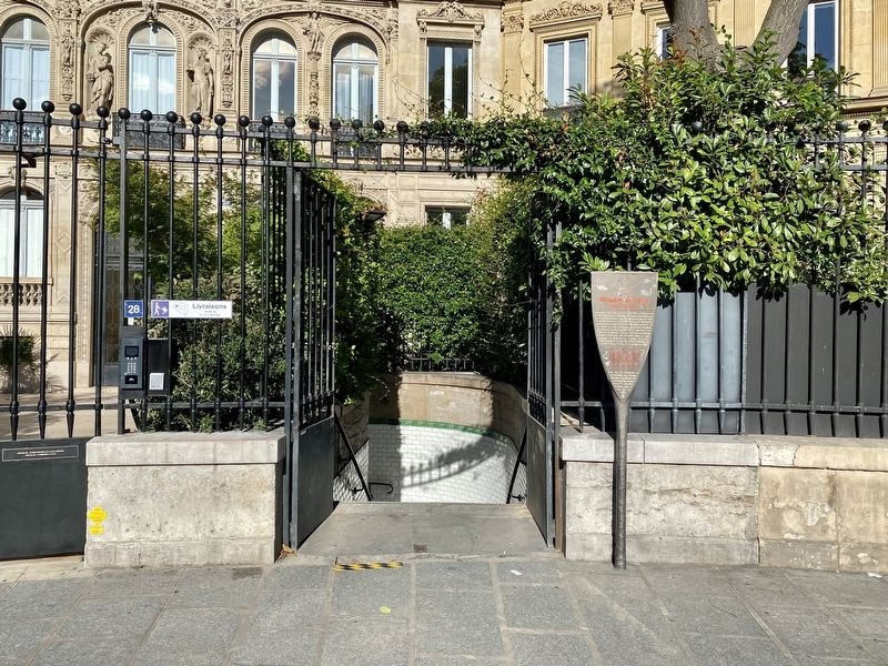 Hôtel de la Païva Marker. - wide view. Click for full size. Hôtel de la Païva Marker. - wide view image. Click for full size.