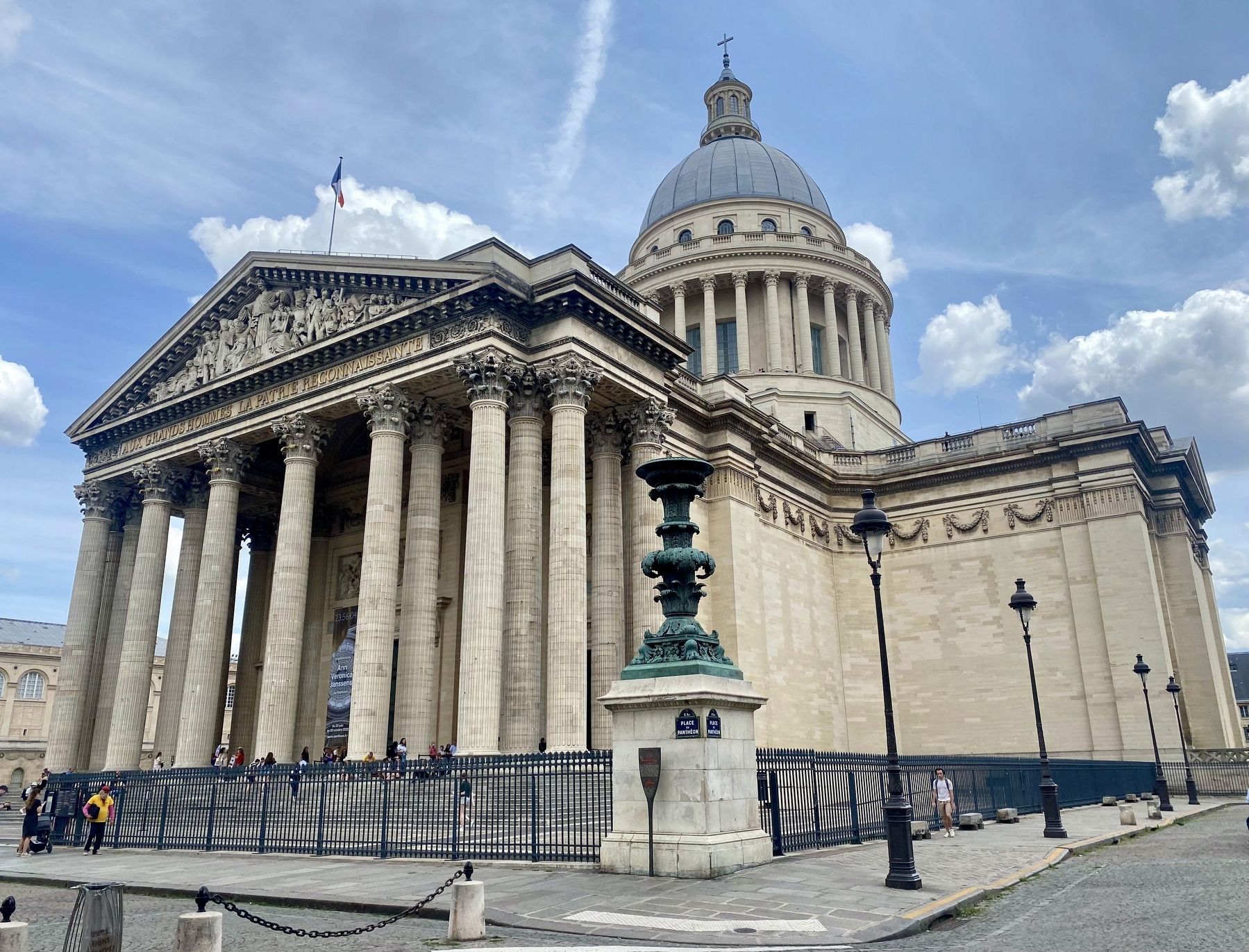 Panthéon and Marker. Click for full size. Panthéon and Marker image. Click for full size.