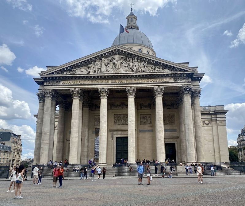 Panthéon. Click for full size. Panthéon image. Click for full size.
