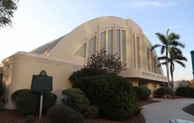 Municipal Auditorium Recreation Center and Hazzard Fountain Marker. Click for full size. Municipal Auditorium Recreation Center and Hazzard Fountain Marker image. Click for full size.