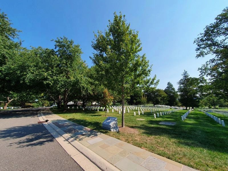 Vietnam War Helicopter Pilots and Crewmembers Memorial image. Click for full size.