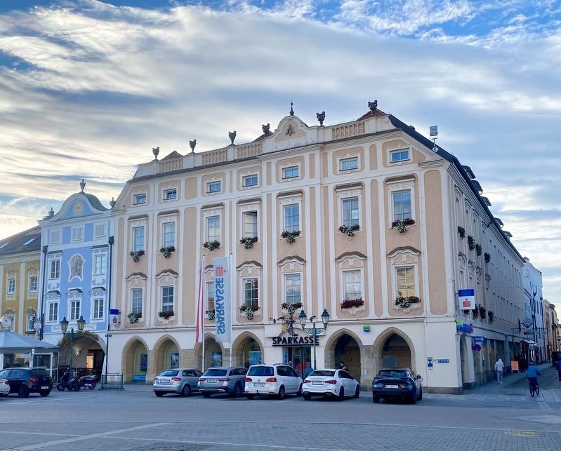 Salzamt / The former Salt Office, now a bank image. Click for full size.