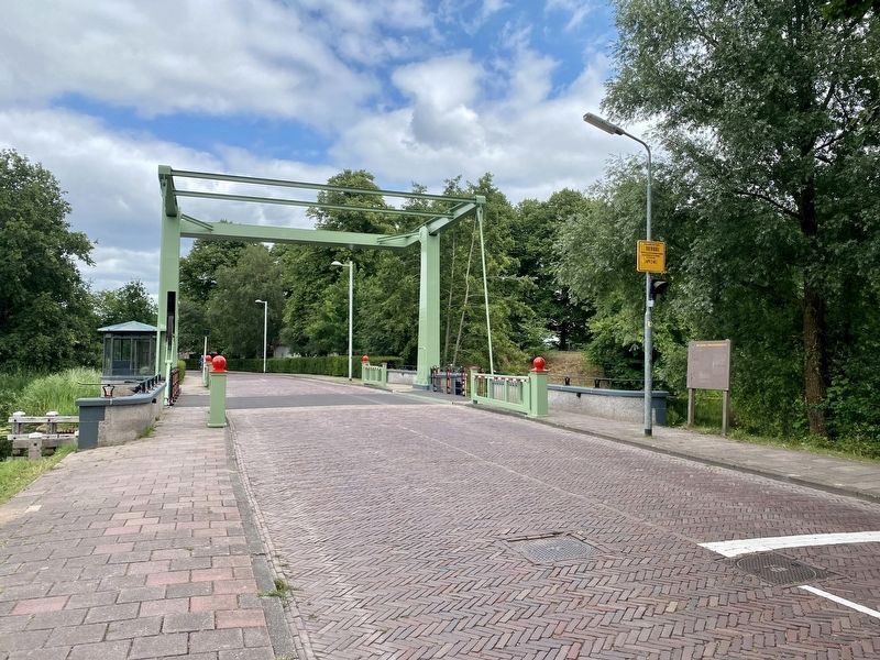 Naarden; Erfgooiersroute Marker - wide view. Click for full size. Naarden; Erfgooiersroute Marker - wide view image. Click for full size.