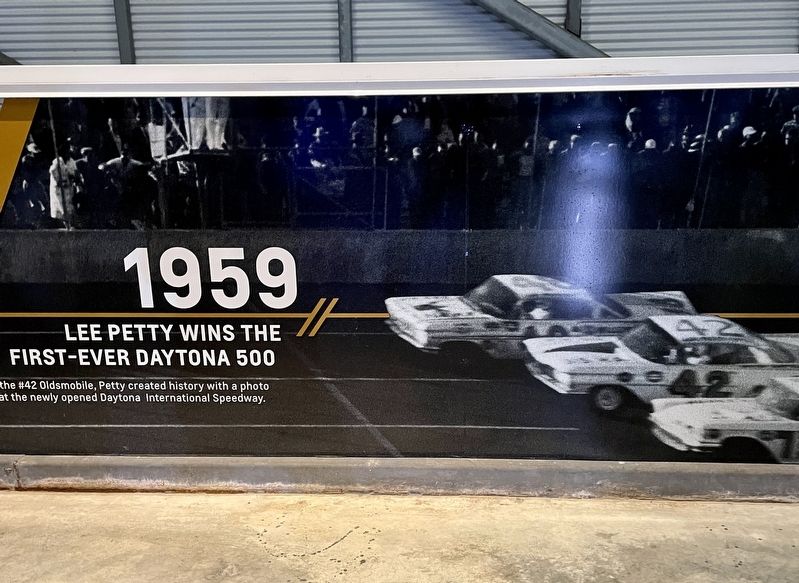 Lee Petty Marker. Click for full size. Lee Petty Marker image. Click for full size.