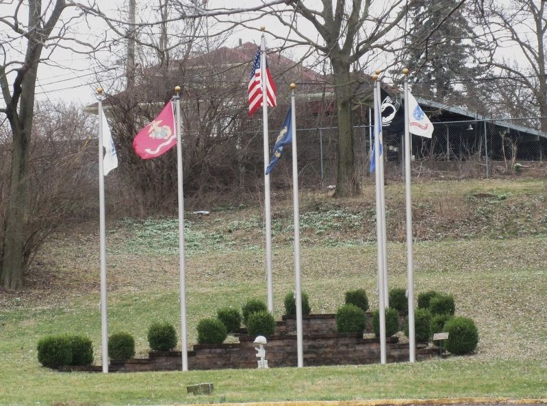 Springfield VFW Veterans Memorial image. Click for full size.