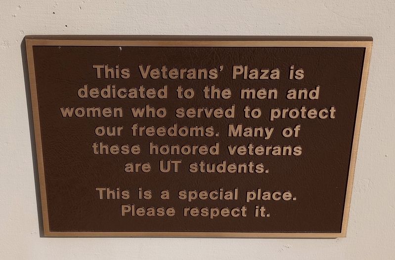 Veterans' Plaza Marker image. Click for full size.