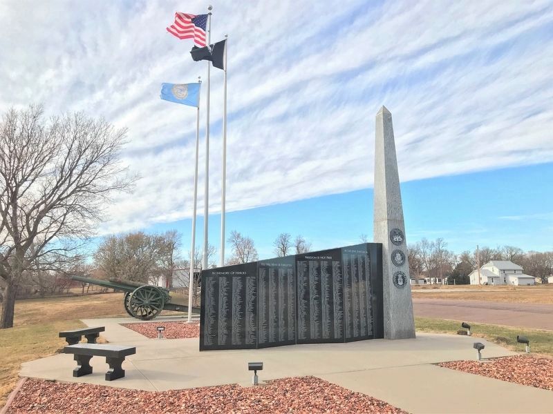 Springfield Veterans Memorial image. Click for full size.