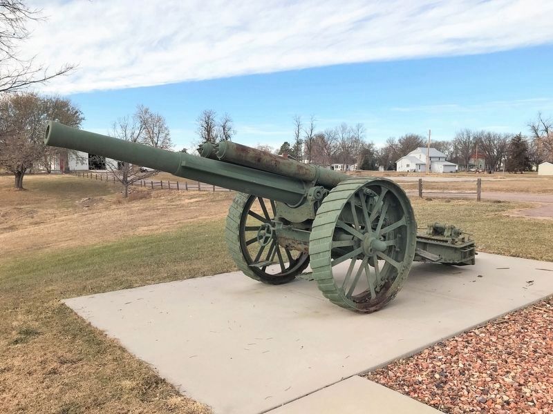 Springfield Veterans Memorial Cannon image. Click for full size.