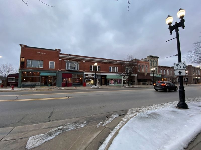 Negonce Block and Bank Block image. Click for full size.