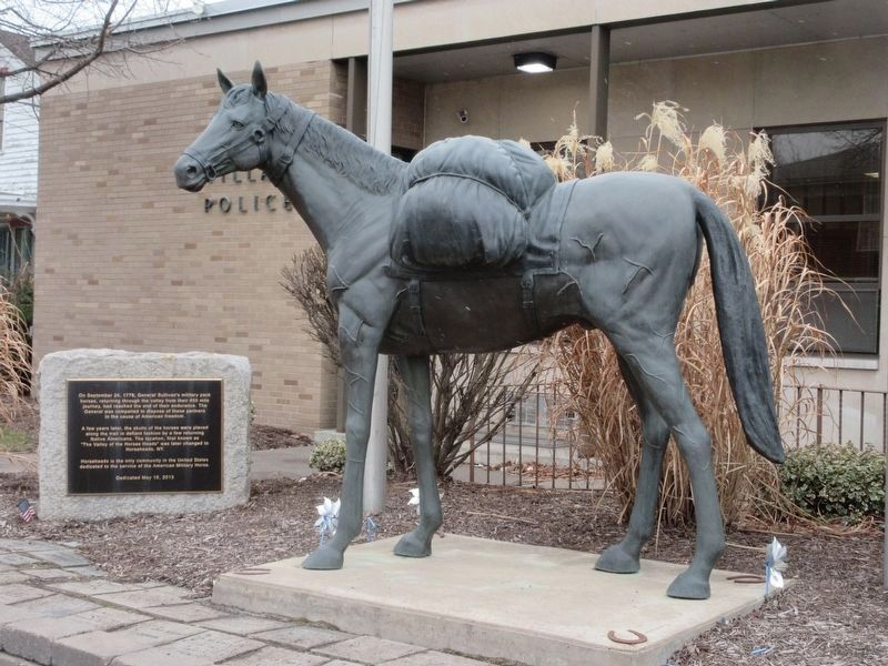 Horseheads Marker and Statue image. Click for full size.