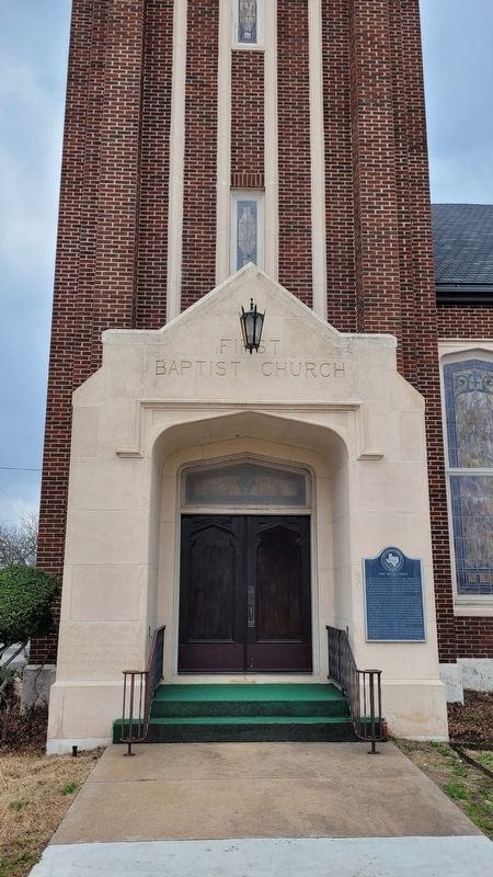 The entrance to the First Baptist Church of Gatesville and Marker image. Click for full size.