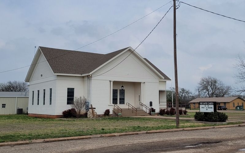 The First Baptist Church of Oglesby and Marker image. Click for full size.
