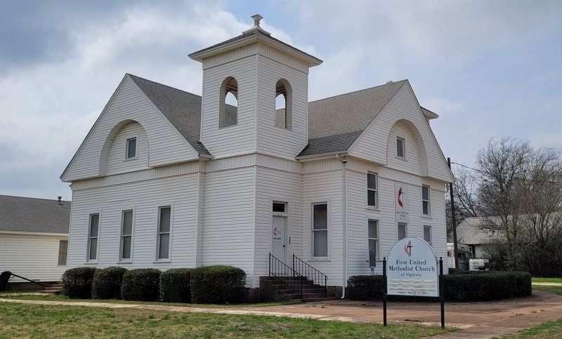 The First Methodist Church of Oglesby and Marker. Click for full size. The First Methodist Church of Oglesby and Marker image. Click for full size.