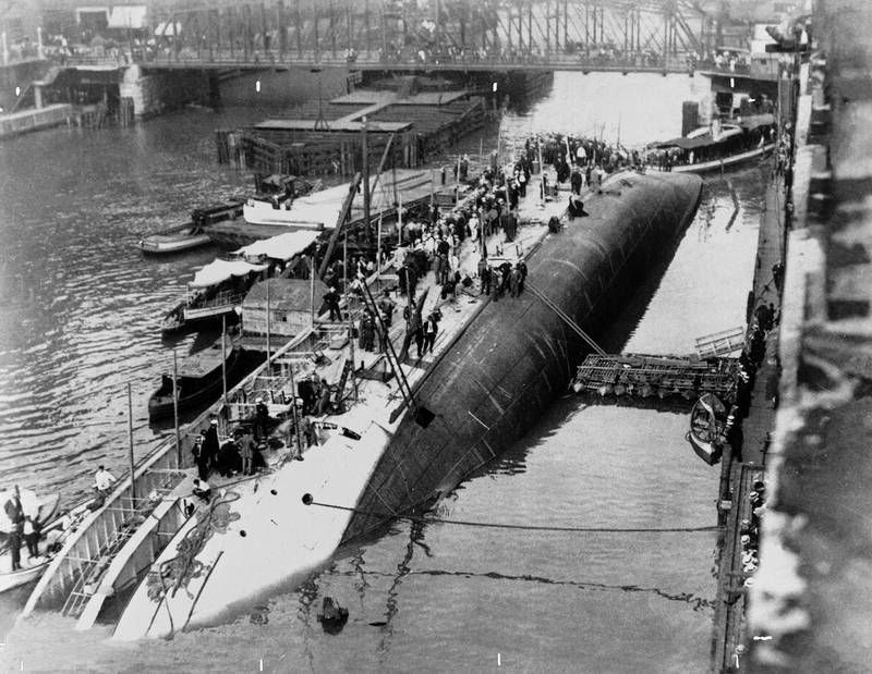 Eastland Disaster image. Click for full size.