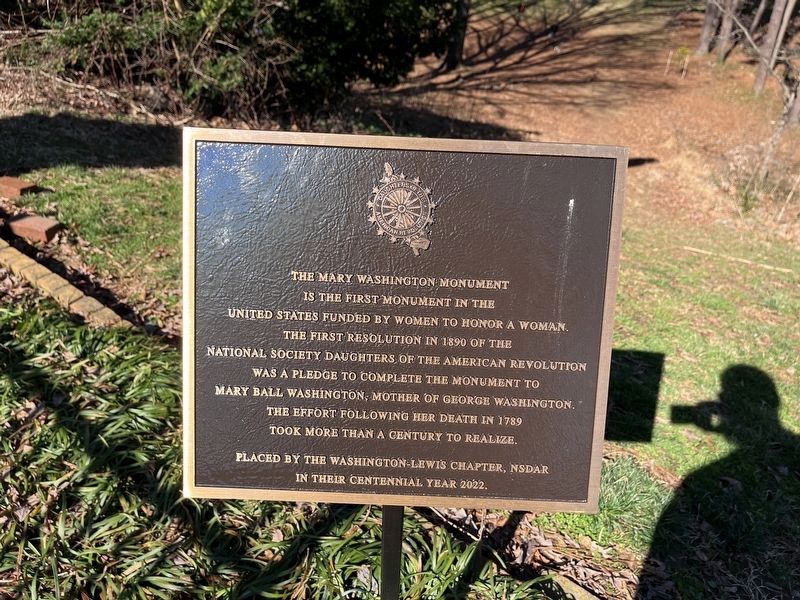 The Mary Washington Monument Marker image. Click for full size.