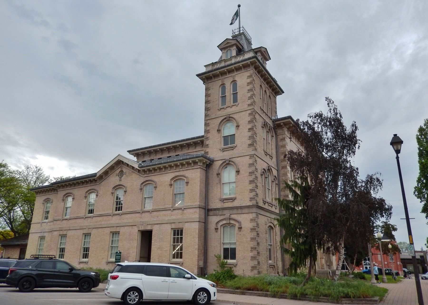 Norfolk County Administration Building (<i>southeast elevation</i>) image. Click for full size.