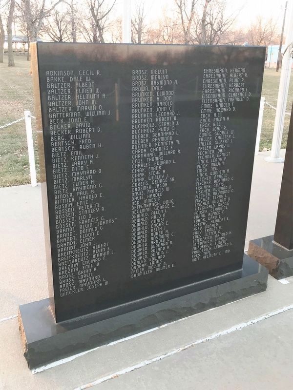 American Legion Veterans Memorial <i>(far left)</i> image. Click for full size.