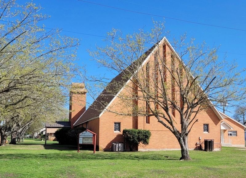 The front view of the Moody United Methodist Church image. Click for full size.