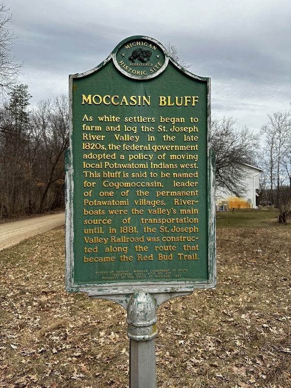 Moccasin Bluff Marker image. Click for full size.