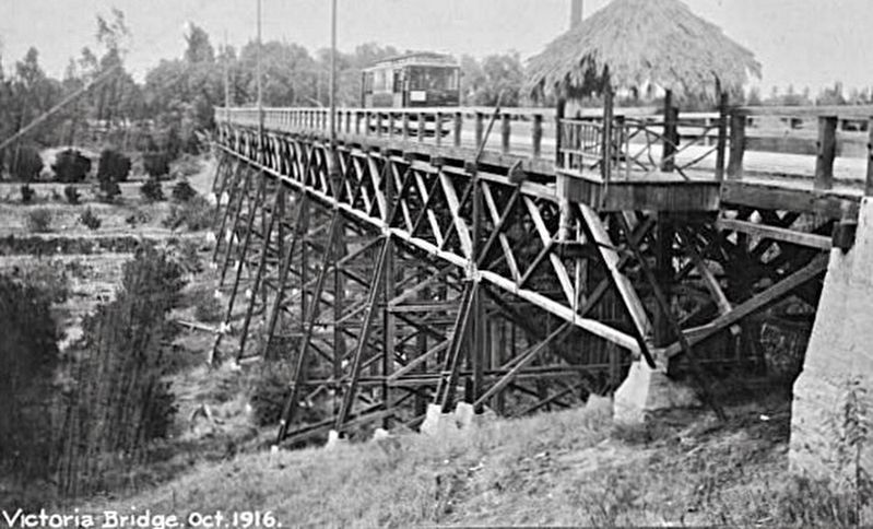 Original Victoria Bridge with Streetcar - 1916. Click for full size. Original Victoria Bridge with Streetcar - 1916 image. Click for full size.