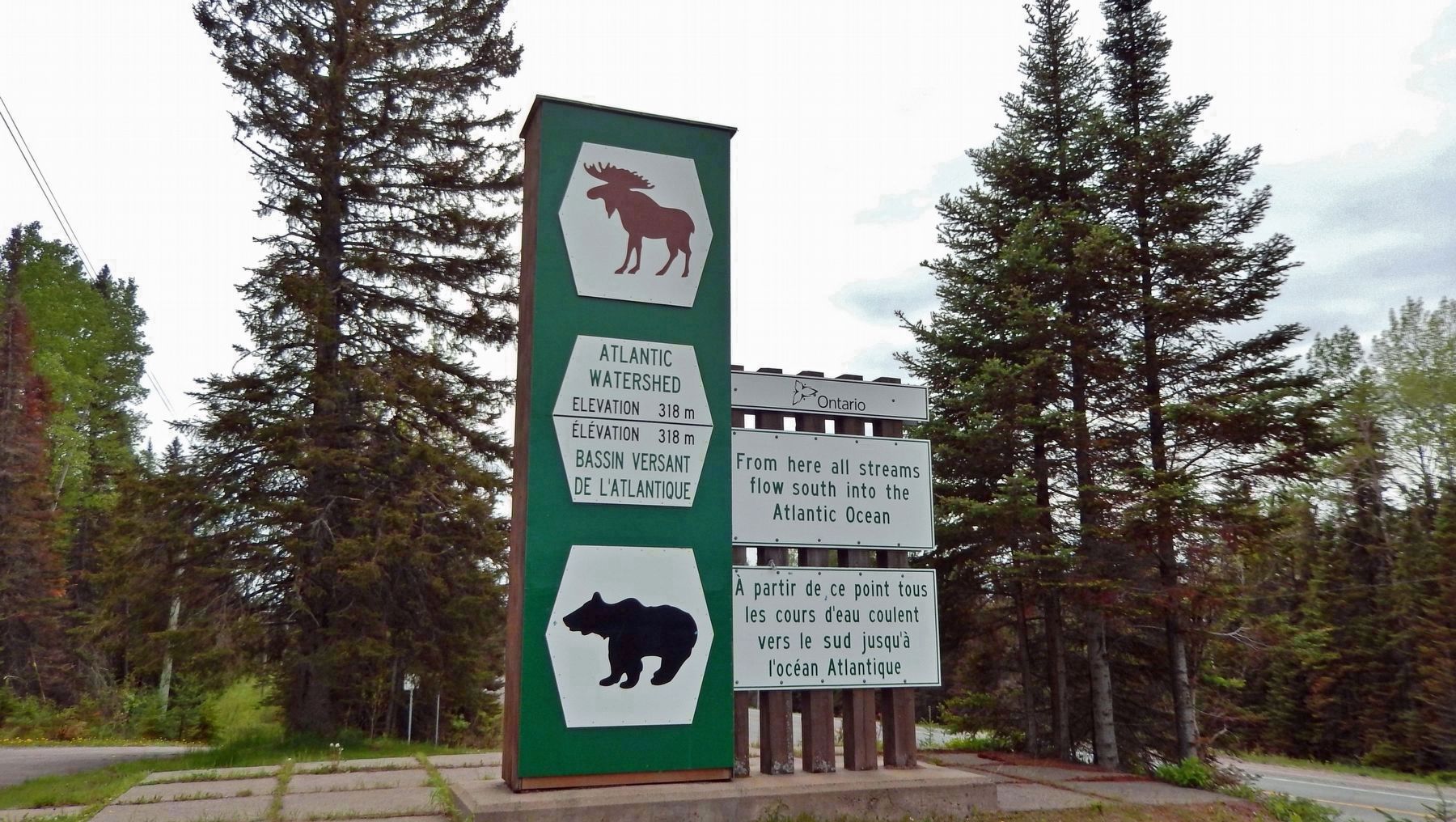 Atlantic Watershed Sign (<i>as seen when heading south</i>). Click for full size. Atlantic Watershed Sign (<i>as seen when heading south</i>) image. Click for full size.