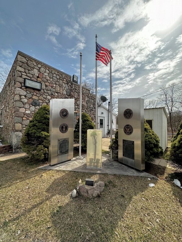 VFW Post 1855 Veterans Memorial image. Click for full size.