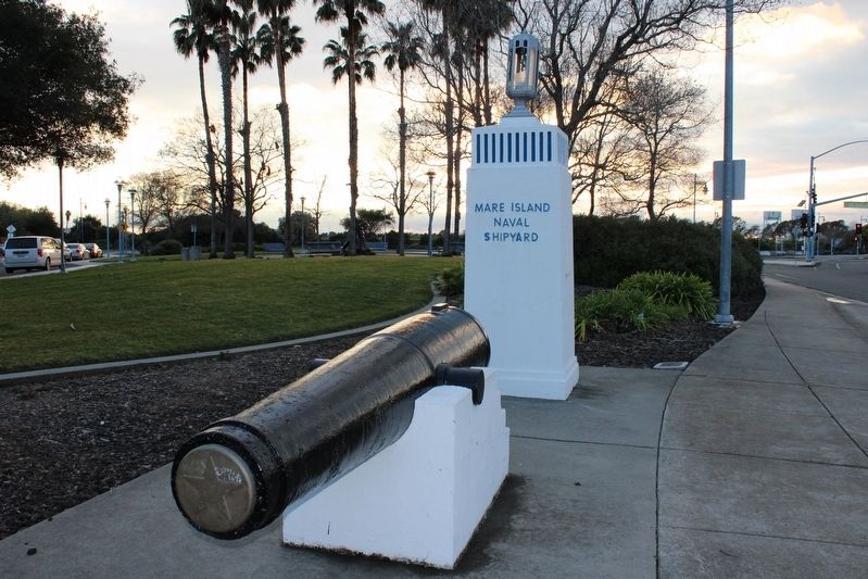 USS Independence Cannon. Click for full size. USS Independence Cannon image. Click for full size.